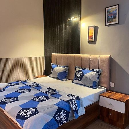 Studio Apartment In 大诺伊达 外观 照片
